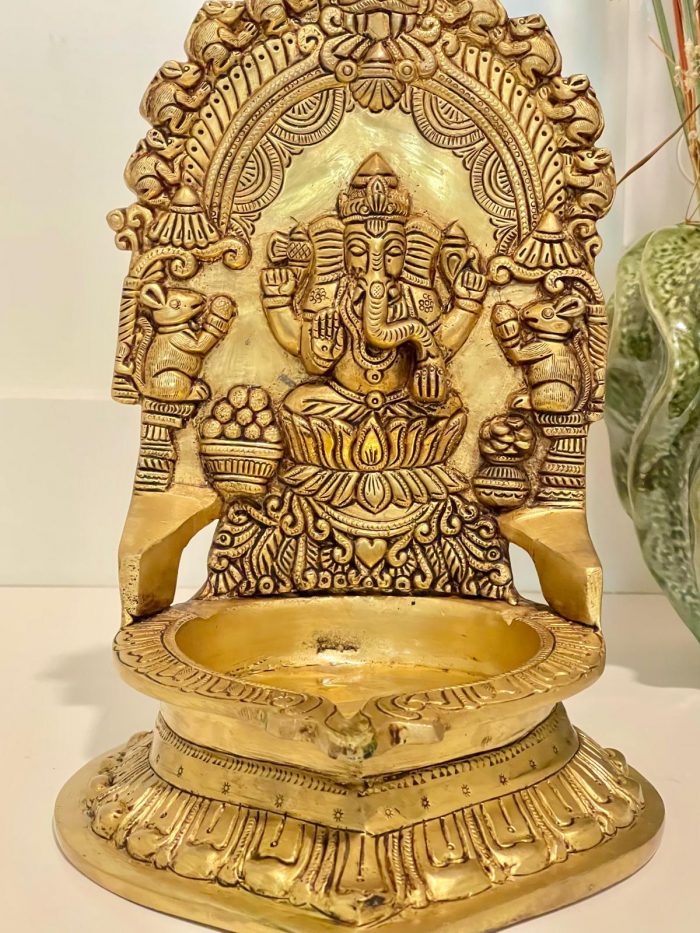 Handmade Brass Ganesha Oil Lamp Large Villaku Diya - Indian Traditional Pooja Kamatchi Villaku - Image 4